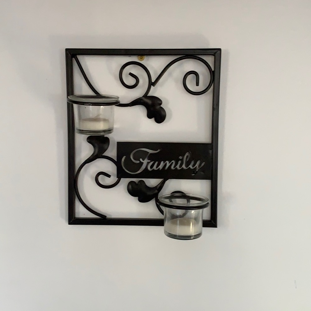 Wall mounted candle holder